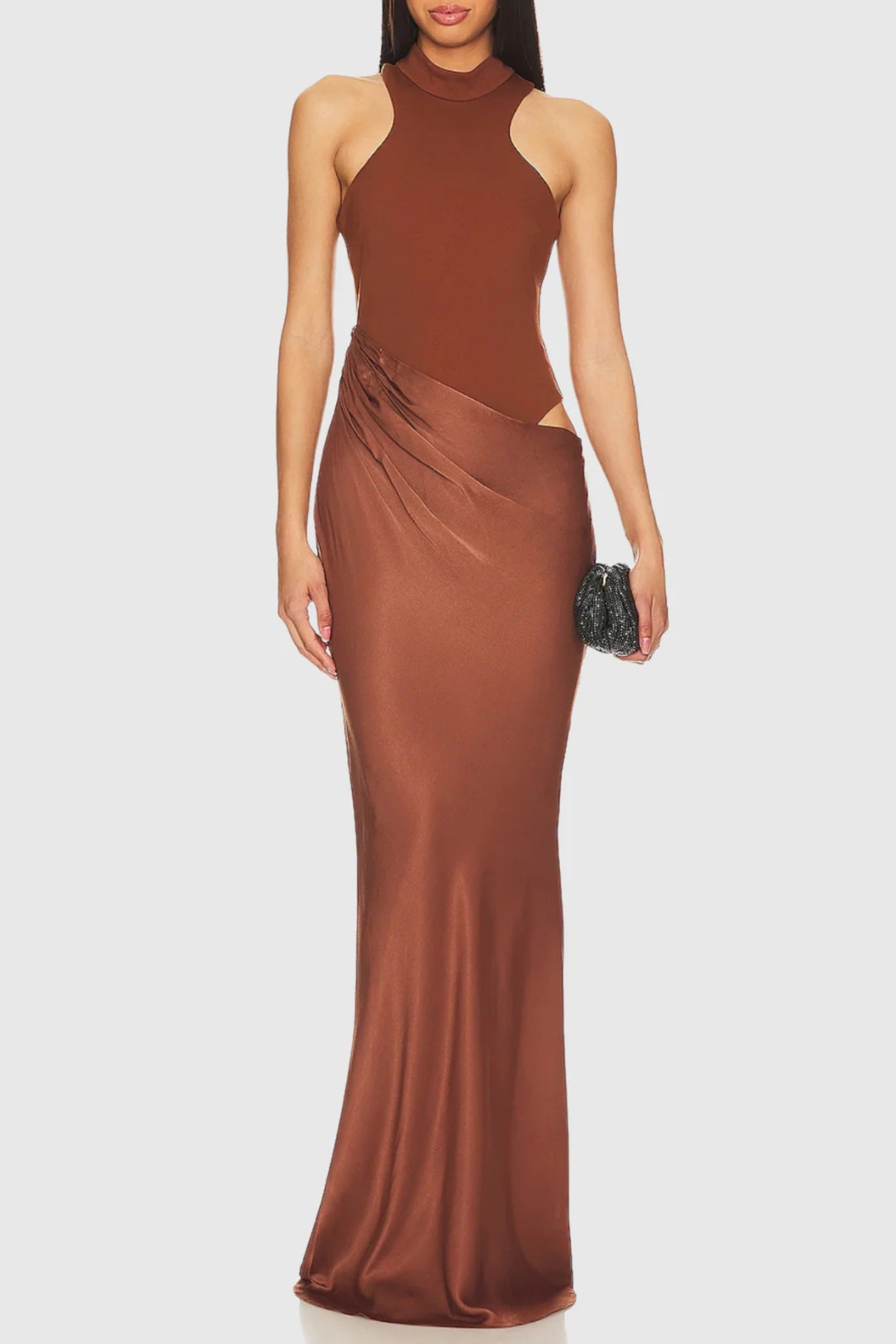 Sukienka maxi bodycon z satynową spódnicą i asymetrycznym topem z wycięciem