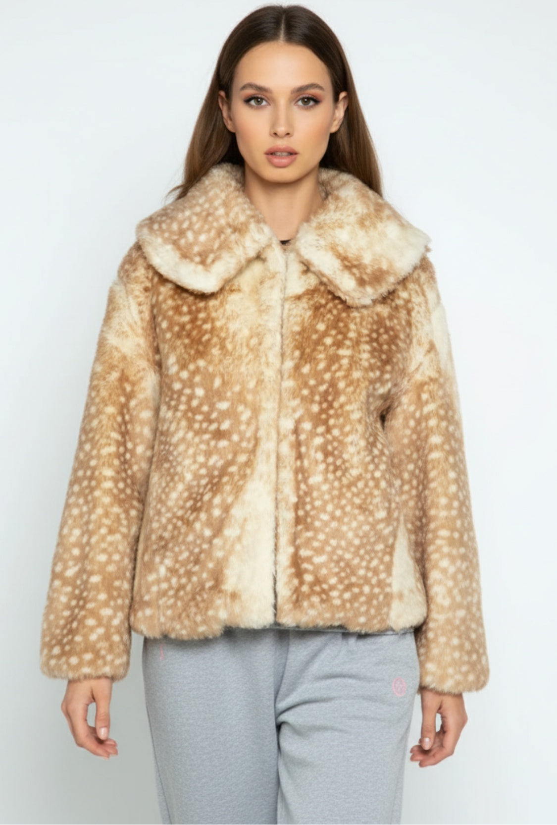 Bambi kurtka ze sztucznego futra o fakturze jeleniej sierści z szerokim kołnierzem