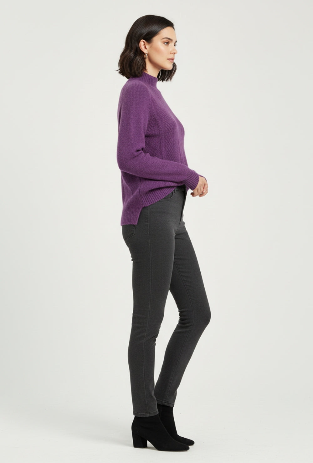 Sweter z dzianiny o prostym kroju z półgolfem i strukturą jodełki z wełnianej mieszanki