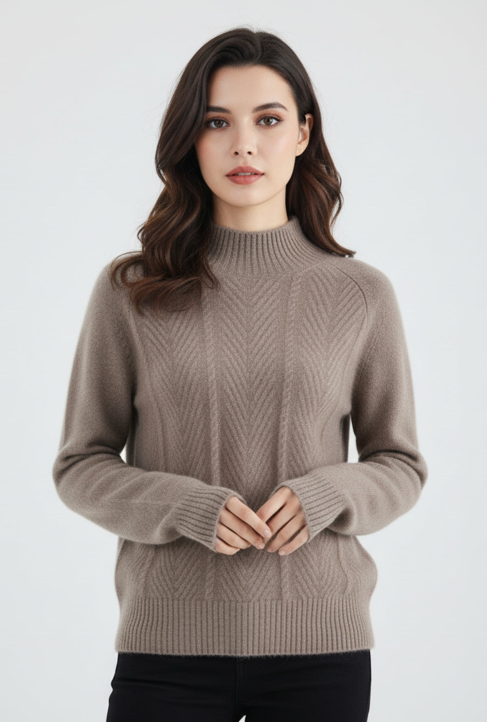 Sweter z dzianiny o prostym kroju z półgolfem i strukturą jodełki z wełnianej mieszanki