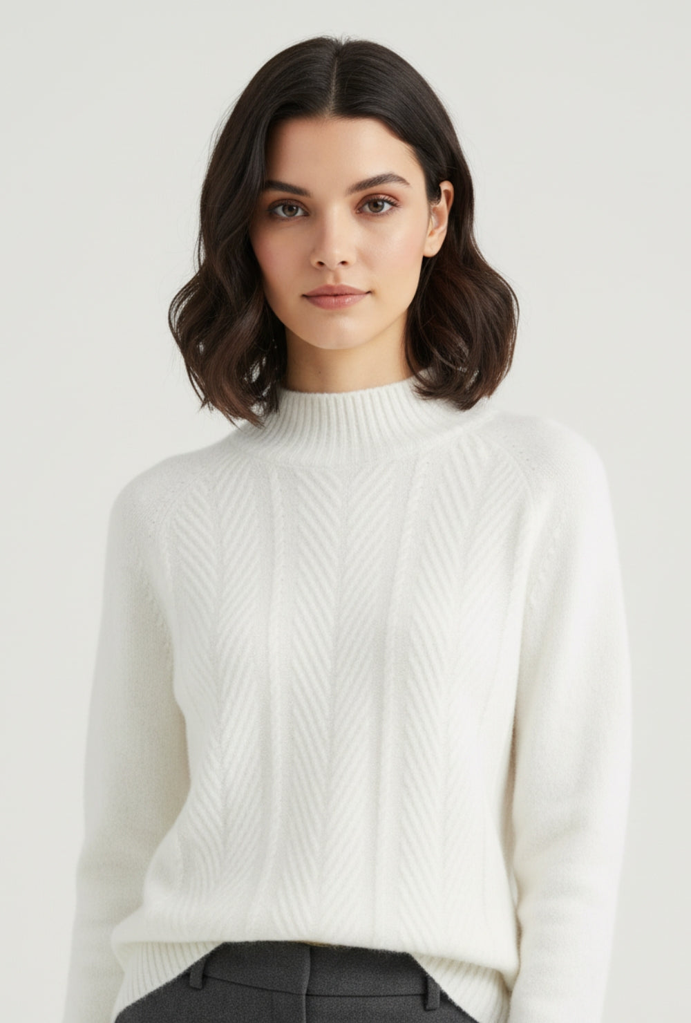 Sweter z dzianiny o prostym kroju z półgolfem i strukturą jodełki z wełnianej mieszanki