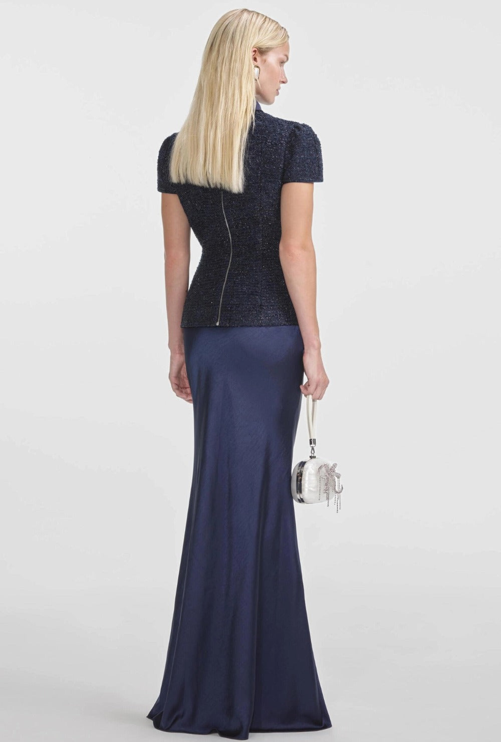 Granatowy Komplet z Tweedową Ozdobną Górą i Satynową Długą Spódnicą(images done)