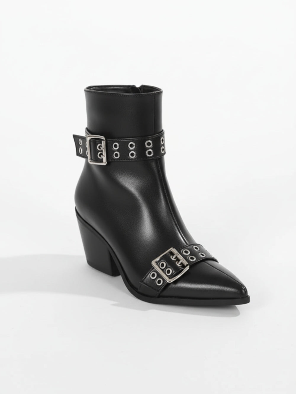 Czarne botki na słupku z ostrym noskiem z paskami z oczkami i klamrami ze sztucznej skóry