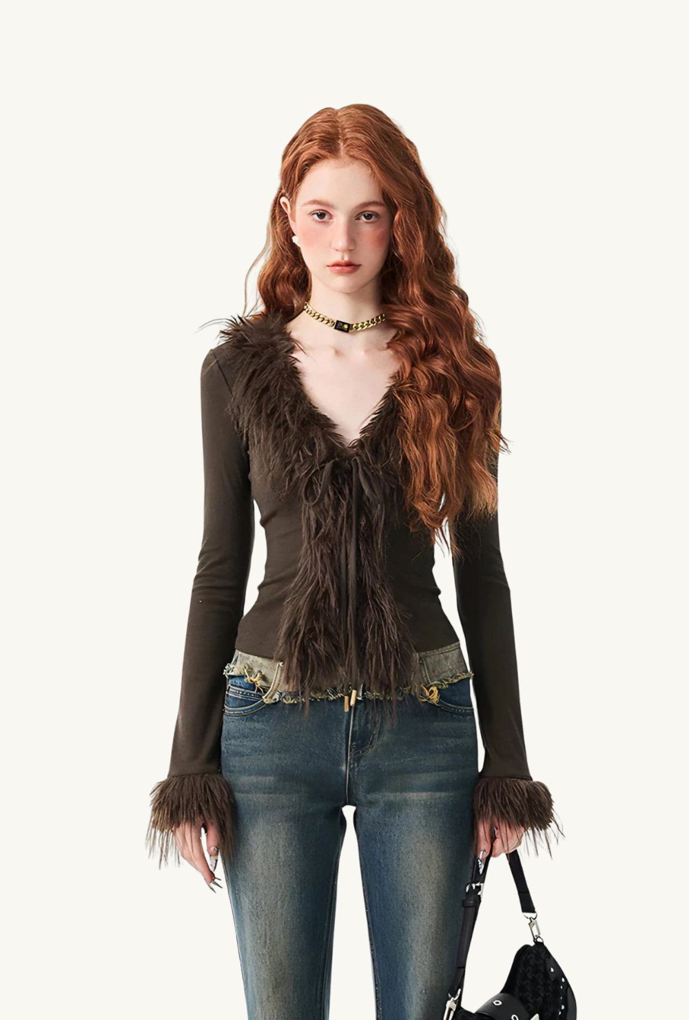 Dzianinowy kardigan z futrzanym kołnierzem i mankietami