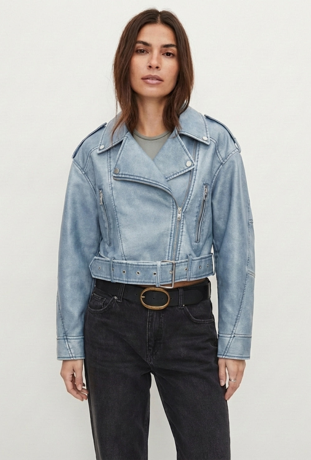 Krótka kurtka biker ze sztucznej skóry z asymetrycznym zamkiem i paskiem w talii