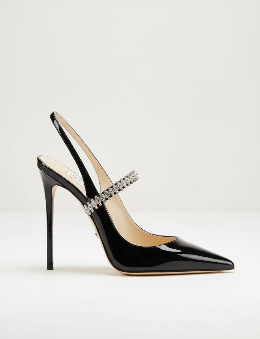 Czółenka na szpilce z odkrytą piętą z paskiem z kryształkami i ostrym noskiem