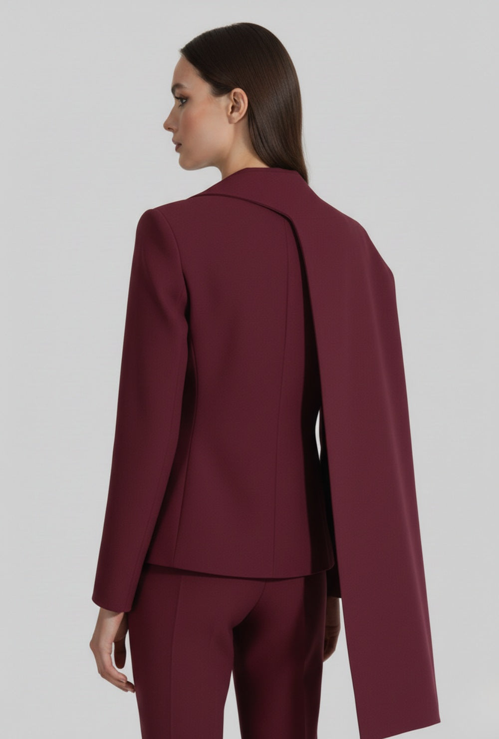 Burgundowa marynarka z dopasowanym krojem i narzutką w formie szala