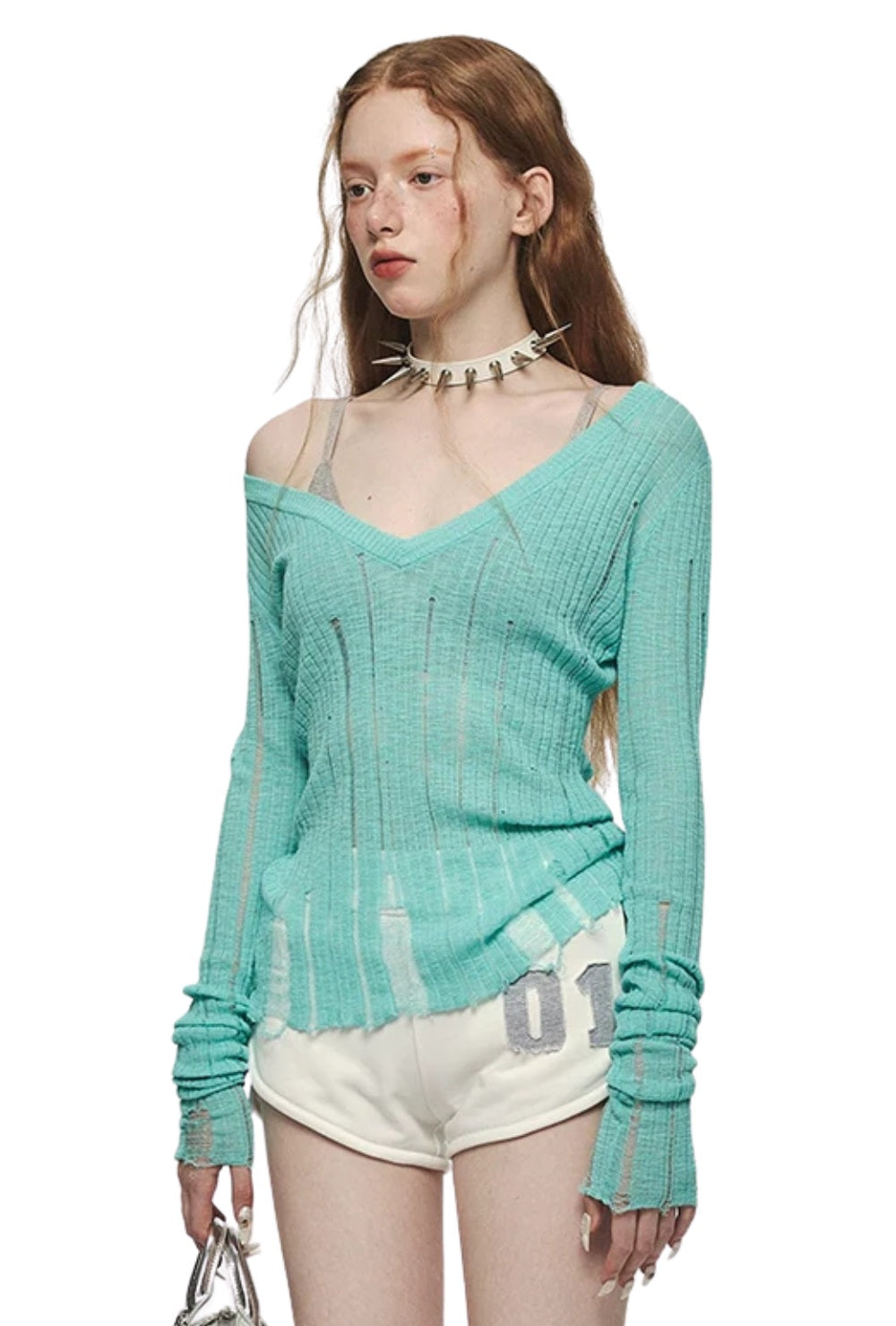 Bluzka z prążkowanej dzianiny z dekonstruowanym efektem i dekoltem w serek
