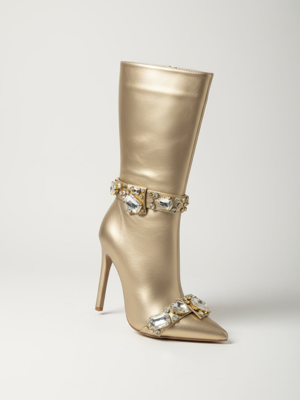 Botki na szpilce z eko skóry z paskami ze szklanymi kryształkami