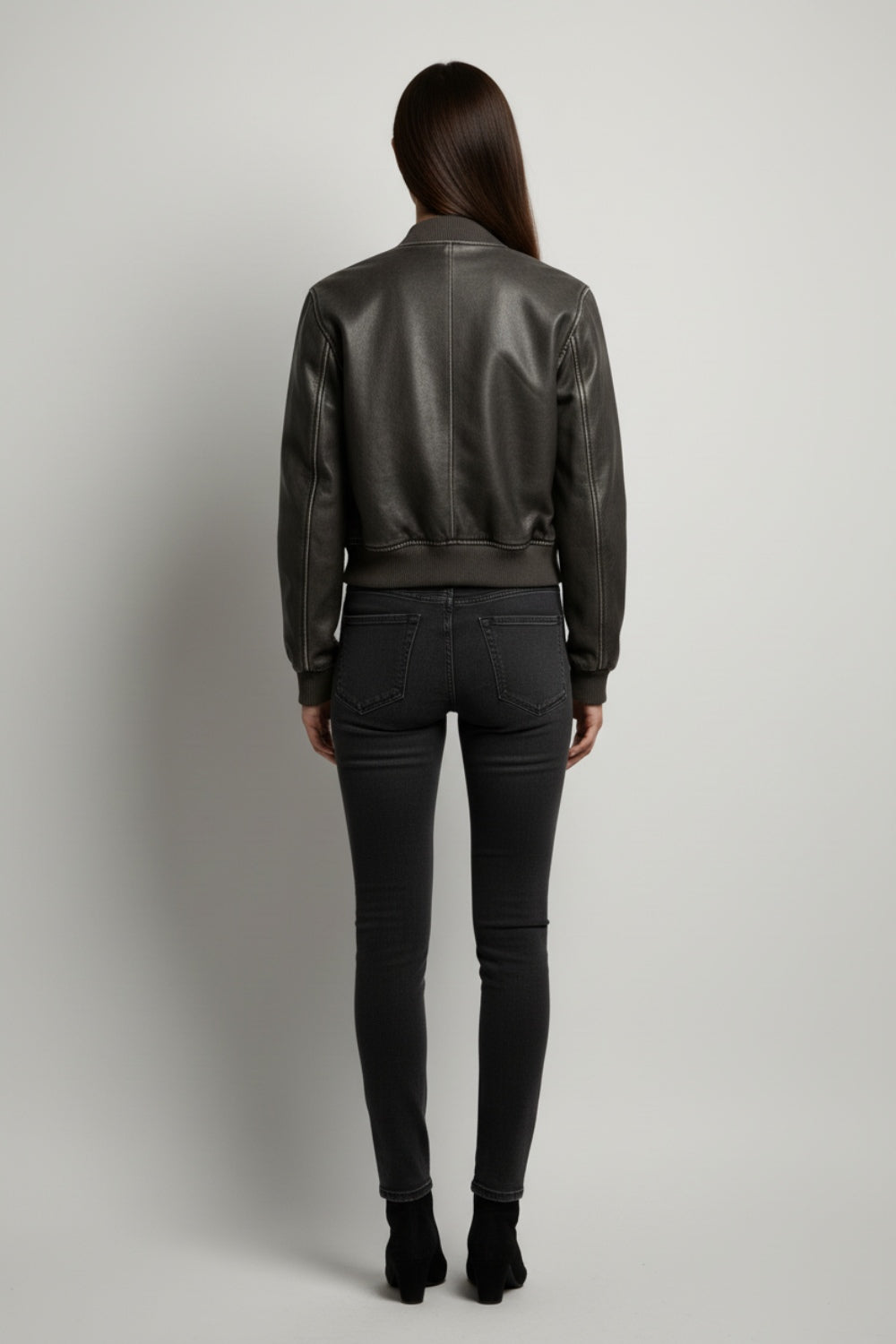 Kurtka bomberka z sztucznej skóry z prążkowanym wykończeniem i kieszeniami na suwak