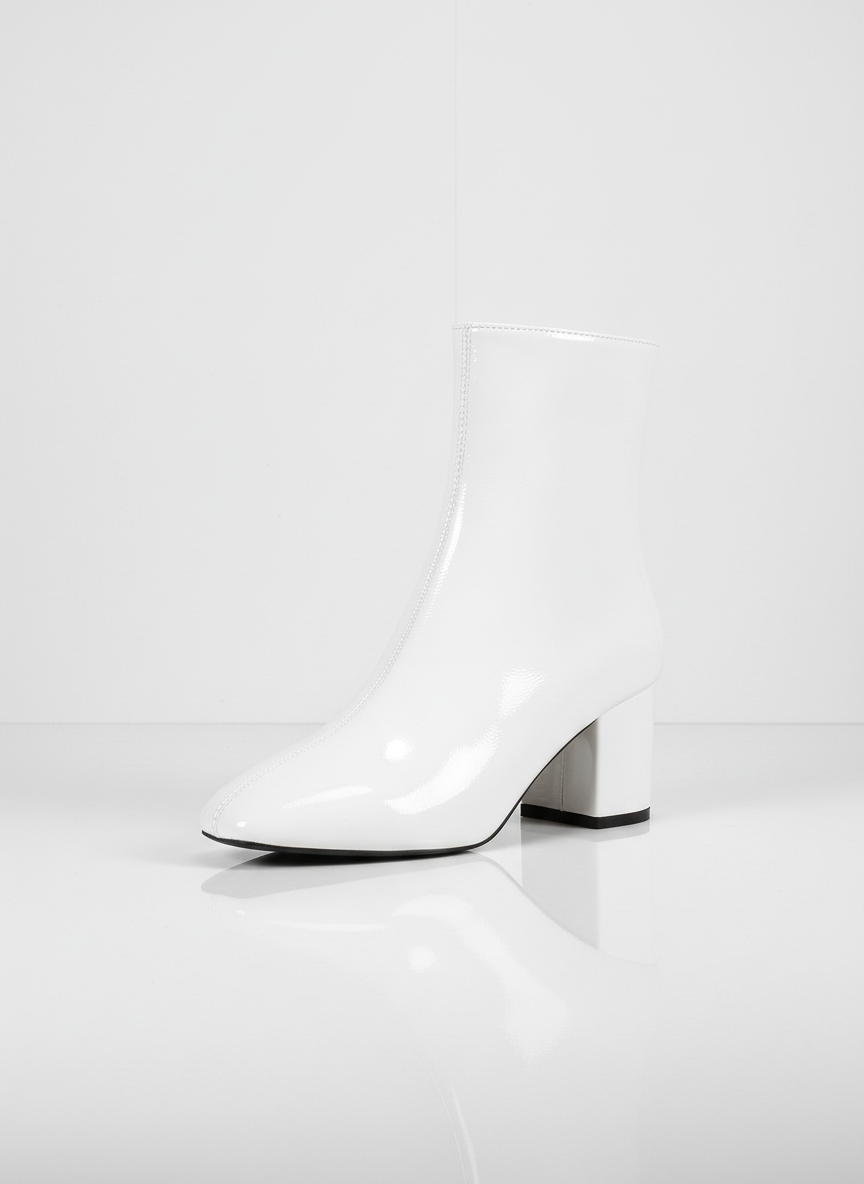 Botki z eko skóry za kostkę na średnim słupku z migdałowym noskiem