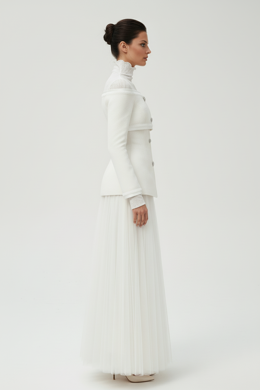 Biały żakiet dopasowany z transparentną górą, stójką i ozdobnymi guzikami