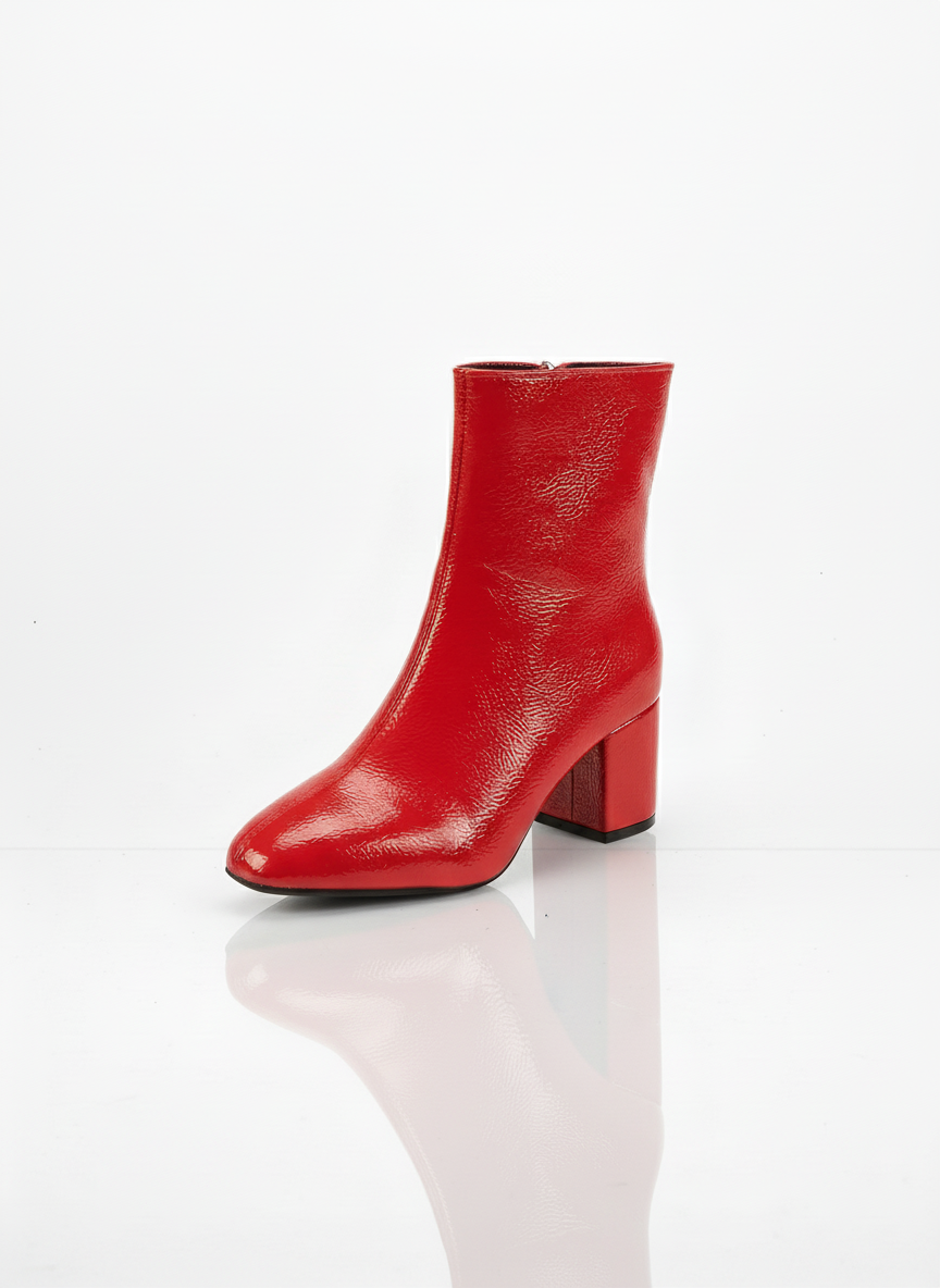 Botki z eko skóry za kostkę na średnim słupku z migdałowym noskiem