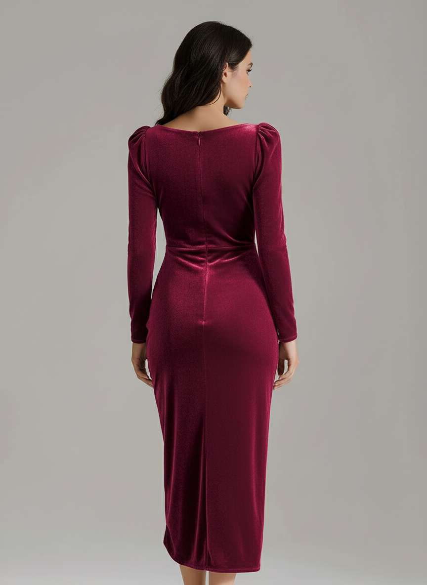 Aksamitna sukienka midi z dekoltem kaskadowym i bocznym detalem