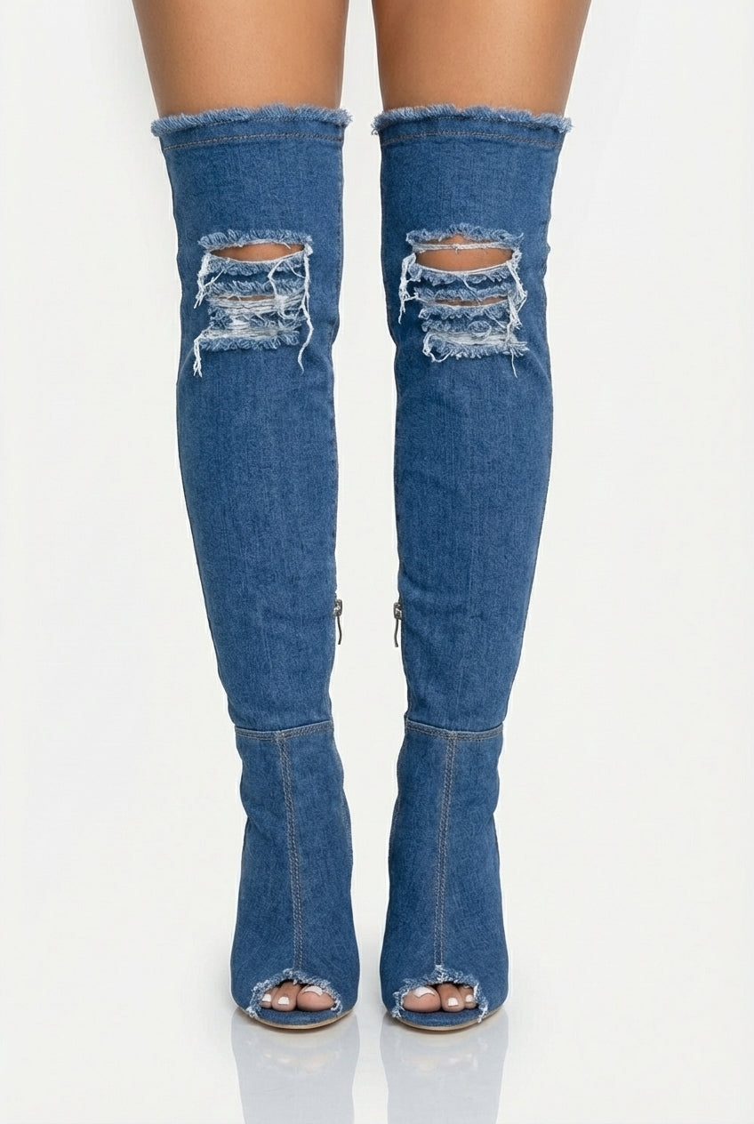 Niebieskie jeansowe kozaki za kolano na szpilce z noskiem open toe i zamkiem