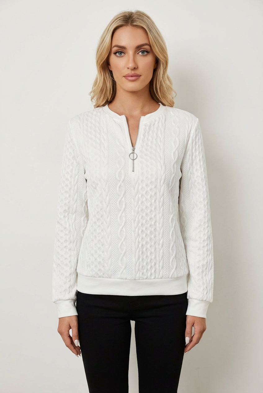 Sweter dzianinowy z warkoczowym splotem z krótkim zamkiem przy dekolcie i ściągaczami