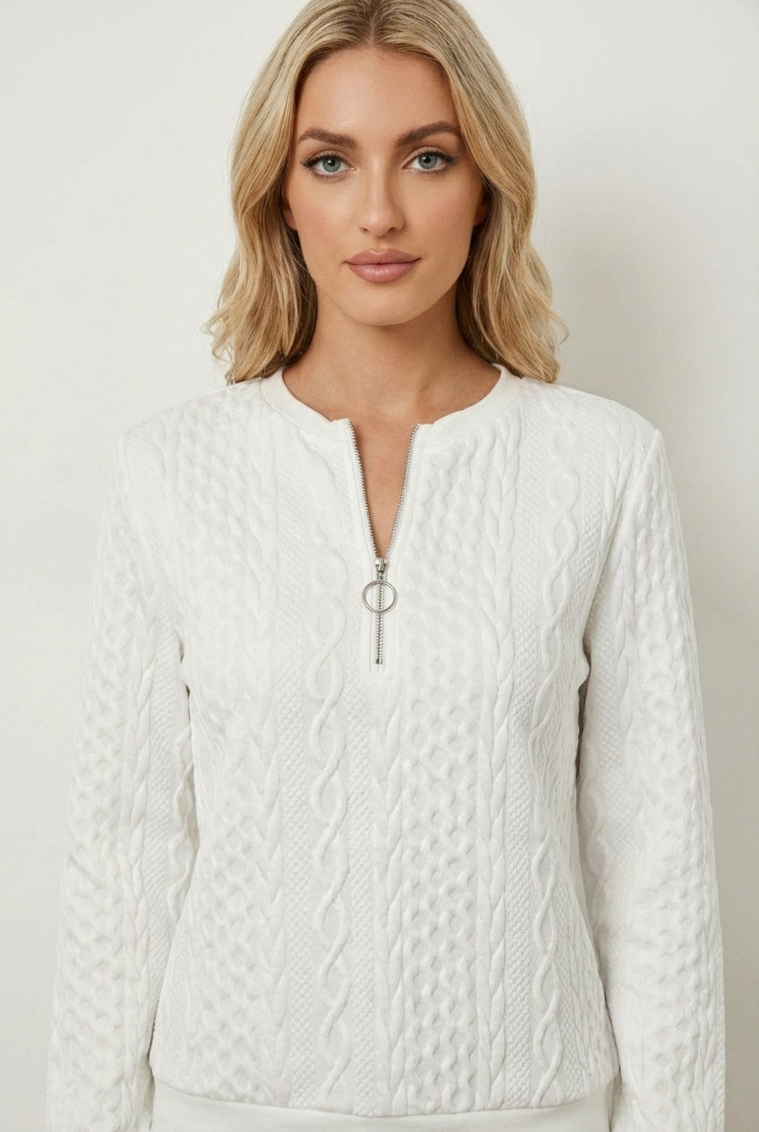 Sweter dzianinowy z warkoczowym splotem z krótkim zamkiem przy dekolcie i ściągaczami