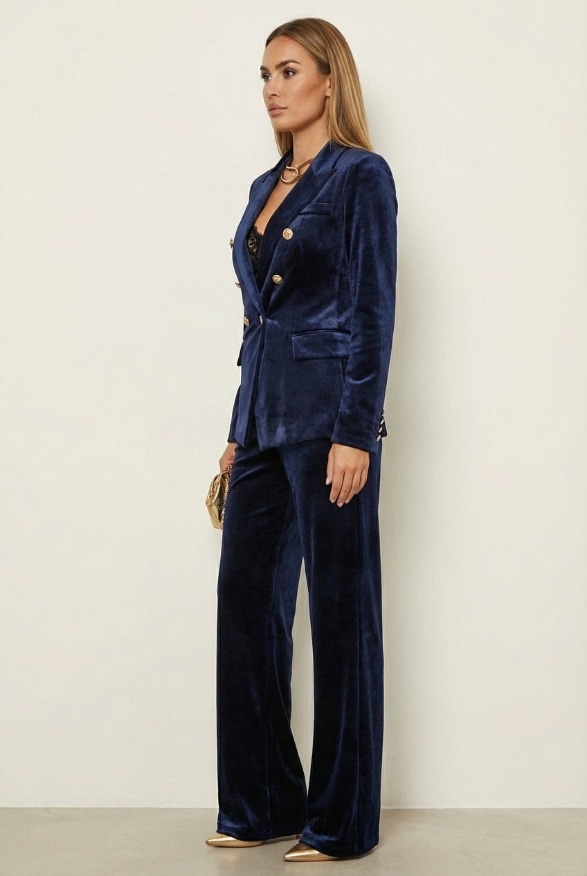 Elegancki komplet welurowy z dwurzędową marynarką